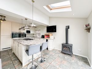 Photo 6- click for photo gallery